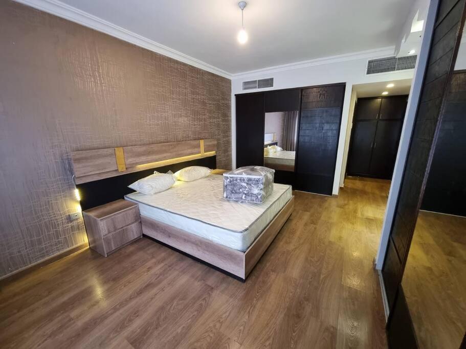 Deir Ghbar 3 Rooms Apart Amman Bagian luar foto