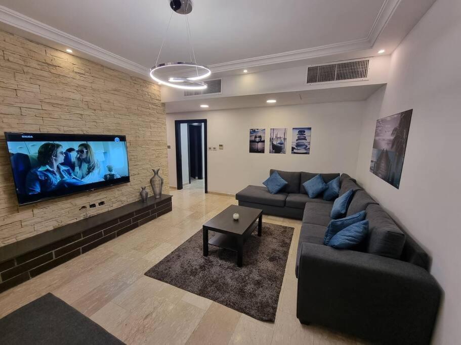 Deir Ghbar 3 Rooms Apart Amman Bagian luar foto