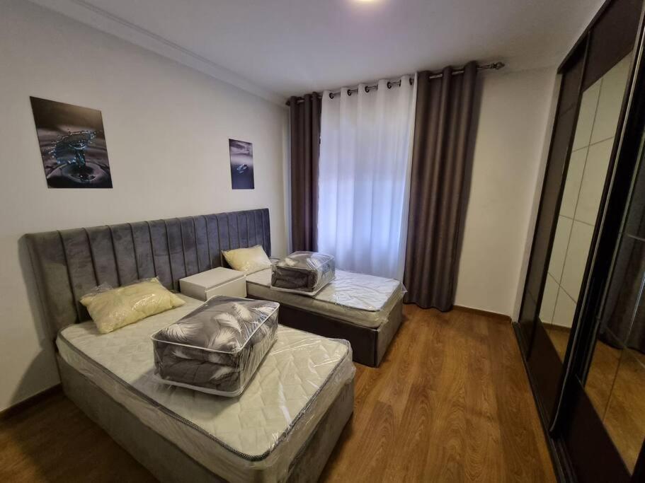 Deir Ghbar 3 Rooms Apart Amman Bagian luar foto